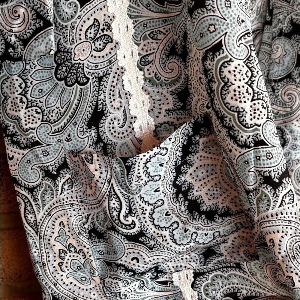 Paisley Women's 100% silk kimono Jacket pockets - Picture 6 of 10